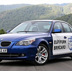 Guide complet des voyants BMW E90 : significations expliquées