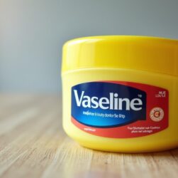Vaseline ou glycérine pour entretenir vos joints en caoutchouc : quel produit privilégier ?