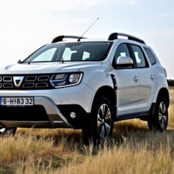 Duster TCe 130 : Faut-il opter pour une chaîne ou une courroie de distribution ?